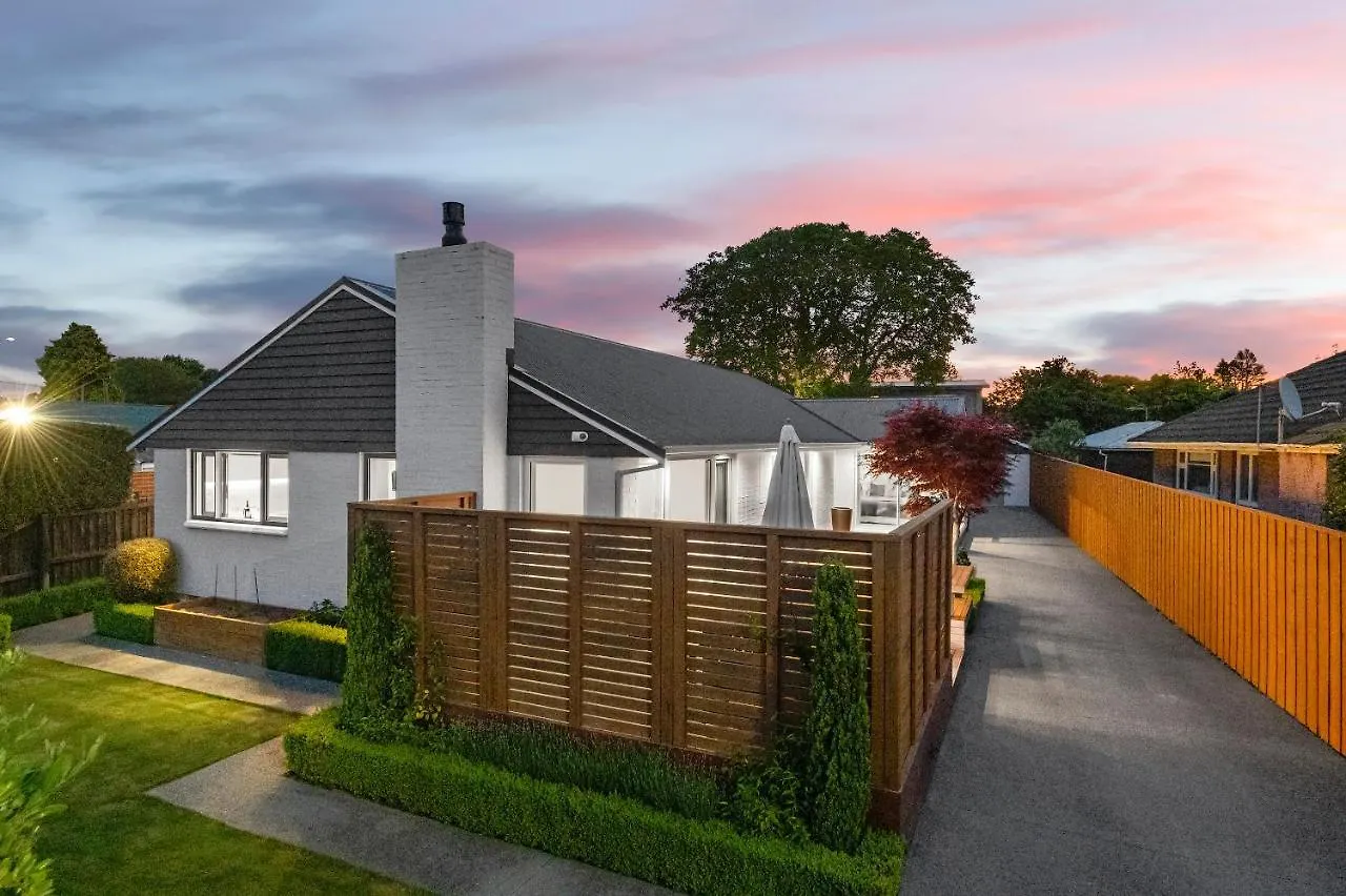 Holiday home Family-Friendly, Home & Garden, 4Br, By Airport, Free Parking Christchurch